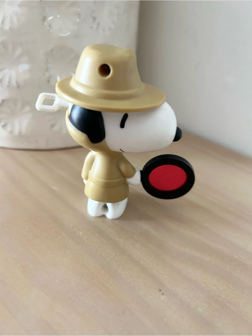 2018 McDonald’s Snoopy Detective Happy Meal Toy #6 Peanuts Collectible